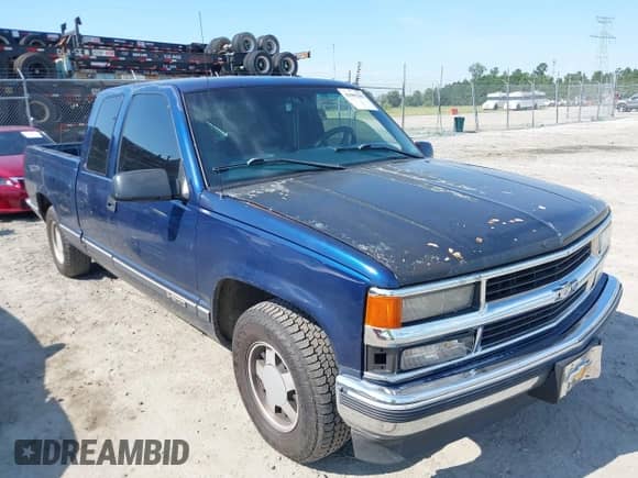 1998 Chevrolet Silverado 1500 z VIN 2GCEC19R3W1113605, wystawiony jako IAAI lot #43085580 z przebiegiem 378 005 mil mil oraz . Historia ofert i sprzedaży dostępna na DreamBid. Obrazek 1.