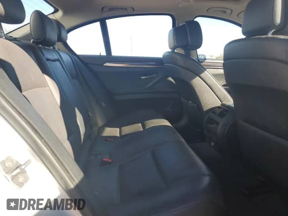 2013 BMW 5 Series 528i xDrive с VIN WBAXH5C50DDW16854, выставлен на аукционе Copart как лот 87297505 с пробегом 146 519 миль миль и Чистый • Clean title. История ставок и продаж доступна на DreamBid. Изображение 10.