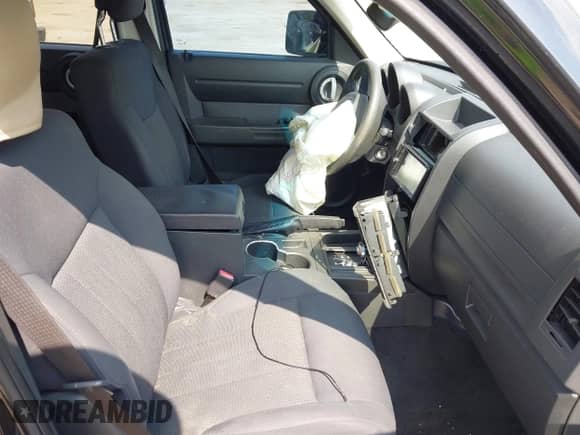 2011 Dodge Nitro Heat с VIN 1D4PT4GX5BW500304, выставлен на аукционе IAAI как лот 42676868 с пробегом 134 358 миль миль и . История ставок и продаж доступна на DreamBid. Изображение 5.
