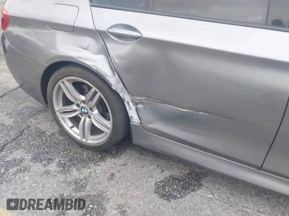 2015 BMW 5 Series 535i с VIN WBA5B1C55FG127630, выставлен на аукционе IAAI как лот 42066209 с пробегом 144 188 миль миль и . История ставок и продаж доступна на DreamBid. Изображение 6.