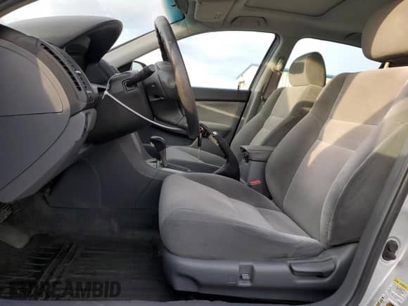 2006 Honda Accord EX z VIN 1HGCM56706A109808, wystawiony jako Copart lot #89492465 z przebiegiem 195 859 mil mil oraz Szkoda całkowita • Salvage title. Historia ofert i sprzedaży dostępna na DreamBid. Obrazek 7.