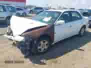 1998 Honda Accord EX z VIN 1HGCG1652WA067382, wystawiony jako IAAI lot #43242986 z przebiegiem 200 559 mil mil oraz . Historia ofert i sprzedaży dostępna na DreamBid. Obrazek 2.