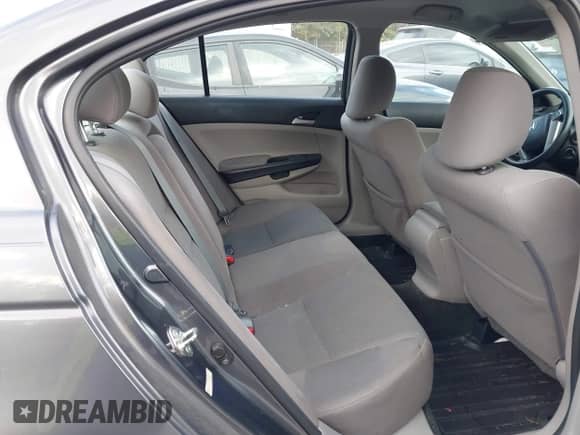 2012 Honda Accord LX z VIN 1HGCP2F36CA222094, wystawiony jako IAAI lot #43467306 z przebiegiem 201 389 mil mil oraz . Historia ofert i sprzedaży dostępna na DreamBid. Obrazek 8.