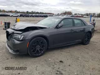 2019 Chrysler 300 S with VIN 2C3CCABG0KH740820, listed as a Copart auction lot 90589165 with 42,831 mi miles and Clean title. Bid and sale history available at DreamBid. Image 1.