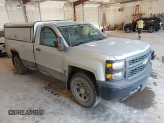 2014 Chevrolet Silverado 1500 Work Truck z VIN 1GCNKPEC7EZ309544, wystawiony jako IAAI lot #42942703 z przebiegiem 147 315 mil mil oraz . Historia ofert i sprzedaży dostępna na DreamBid. Obrazek 1.