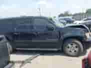 2008 Chevrolet Suburban 3LT с VIN 3GNFC16018G108883, выставлен на аукционе IAAI как лот 42271973 с пробегом Не указан миль и . История ставок и продаж доступна на DreamBid. Изображение 13.