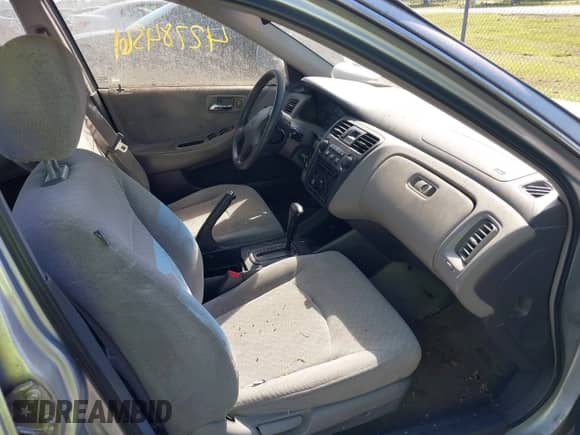 2002 Honda Accord LX with VIN 1HGCG66532A170110, listed as a IAAI auction lot 42784361 with 200,115 mi miles and . Bid and sale history available at DreamBid. Image 5.