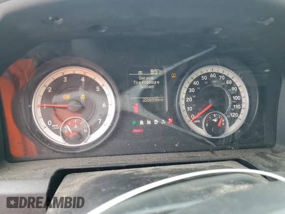 2013 Ram 1500 Tradesman with VIN 1C6RR6KP0DS618978, listed as a Copart auction lot 71236574 with 228,598 mi miles and Salvage title. Bid and sale history available at DreamBid. Image 9.