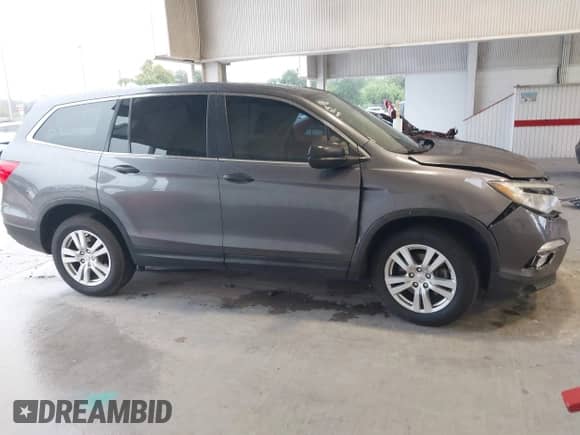 2017 Honda Pilot LX z VIN 5FNYF5H13HB012751, wystawiony jako IAAI lot #43380098 z przebiegiem 90 539 mil mil oraz . Historia ofert i sprzedaży dostępna na DreamBid. Obrazek 14.