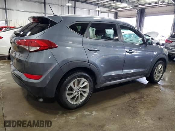 2016 Hyundai Tucson SE with VIN KM8J33A4XGU195781, listed as a Copart auction lot 71071055 with 102,104 mi miles and Salvage title. Bid and sale history available at DreamBid. Image 3.