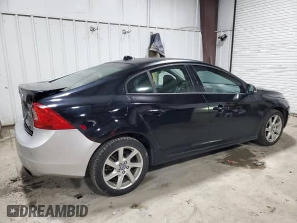 2015 Volvo S60 с VIN YV1612TA4F2313261, выставлен на аукционе Copart как лот 62922755 с пробегом 83 364 миль миль и Списание • Salvage title. История ставок и продаж доступна на DreamBid. Изображение 3.