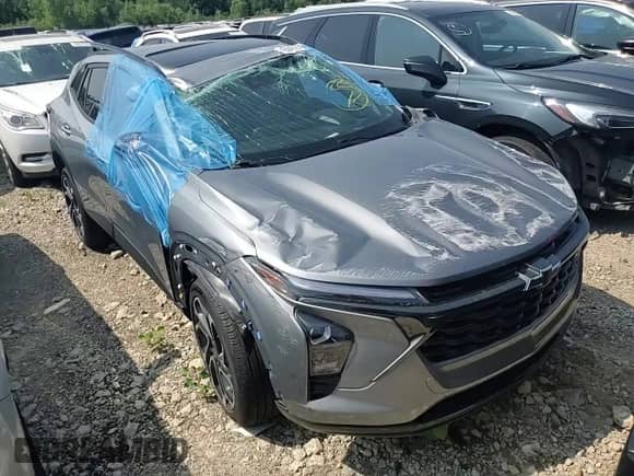 2024 Chevrolet Trax 2RS с VIN KL77LJE22RC063048, выставлен на аукционе Copart как лот 64480575 с пробегом 23 317 миль миль и На запчасти • Non repairable. История ставок и продаж доступна на DreamBid. Изображение 14.