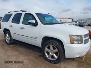 2011 Chevrolet Tahoe LTZ with VIN 1GNSCCE02BR385545, listed as a IAAI auction lot 43384333 with 255,376 mi miles and . Bid and sale history available at DreamBid. Image 1.