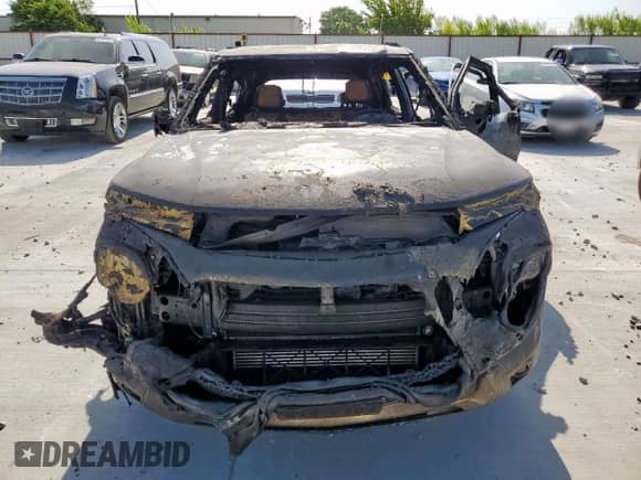2022 Chevrolet TrailBlazer LT with VIN KL79MPS24NB122209, listed as a Copart auction lot 64695135 with Not provided miles and Salvage title. Bid and sale history available at DreamBid. Image 5.