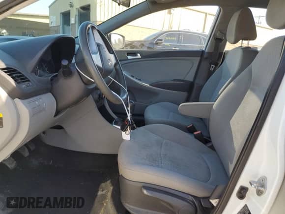 2014 Hyundai Accent GS с VIN KMHCT5AE1EU154305, выставлен на аукционе Copart как лот 77044364 с пробегом 156 123 миль миль и Списание • Salvage title. История ставок и продаж доступна на DreamBid. Изображение 7.