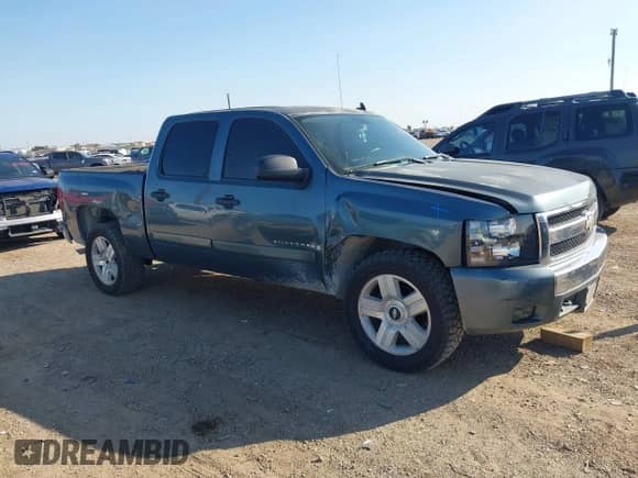 2007 Chevrolet Silverado 1500 2LT с VIN 2GCEC130271731638, выставлен на аукционе IAAI как лот 41146751 с пробегом 203 429 миль миль и . История ставок и продаж доступна на DreamBid. Изображение 1.