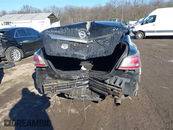 2015 Nissan Altima S z VIN 1N4AL3AP1FC194964, wystawiony jako IAAI lot #41362208 z przebiegiem 122 882 mil mil oraz . Historia ofert i sprzedaży dostępna na DreamBid. Obrazek 16.