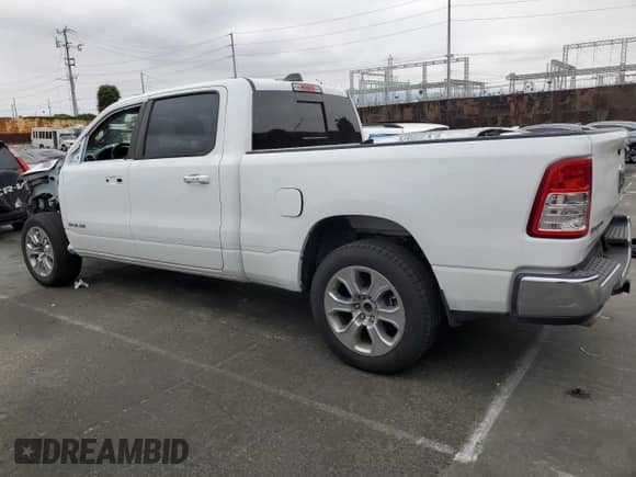 2020 Ram 1500 Big Horn z VIN 1C6SRFMTXLN264427, wystawiony jako Copart lot #58765055 z przebiegiem 79 512 mil mil oraz Szkoda całkowita • Salvage title. Historia ofert i sprzedaży dostępna na DreamBid. Obrazek 2.