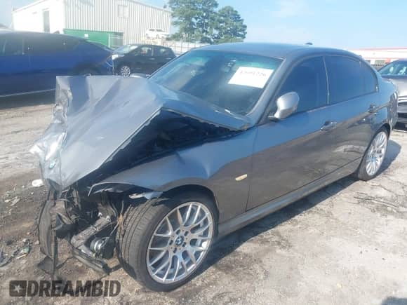 2009 BMW 3 Series 328i with VIN WBAPH735X9A170765, listed as a IAAI auction lot 42691226 with Not provided miles and . Bid and sale history available at DreamBid. Image 17.