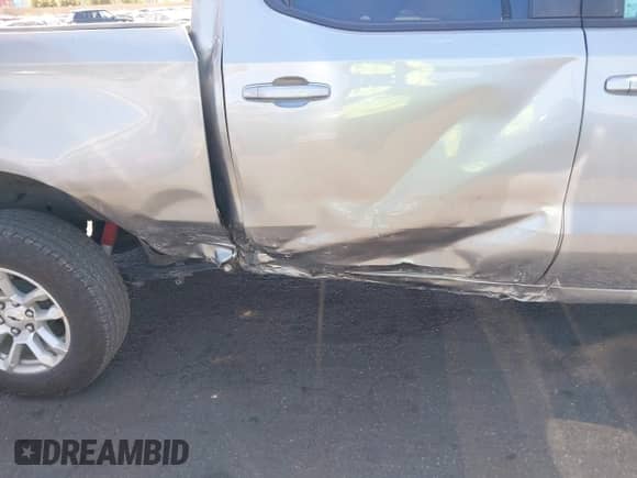 2023 Chevrolet Silverado 1500 RST с VIN 2GCUDEED8P1136793, выставлен на аукционе IAAI как лот 42024830 с пробегом 25 313 миль миль и . История ставок и продаж доступна на DreamBid. Изображение 6.