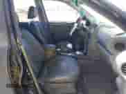 2004 Hyundai Santa Fe GLS z VIN KM8SC73E14U831372, wystawiony jako IAAI lot #42297078 z przebiegiem 100 691 mil mil oraz . Historia ofert i sprzedaży dostępna na DreamBid. Obrazek 5.