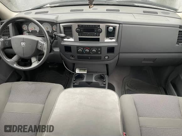 2007 Dodge RAM с VIN 3D7ML48A37G793593, выставлен на аукционе Copart как лот 47503955 с пробегом 273 103 миль миль и Чистый • Clean title. История ставок и продаж доступна на DreamBid. Изображение 9.