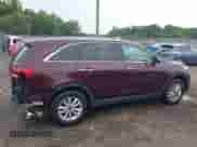 2019 Kia Sorento LX с VIN 5XYPGDA30KG575433, выставлен на аукционе IAAI как лот 42893044 с пробегом 82 003 миль миль и . История ставок и продаж доступна на DreamBid. Изображение 13.