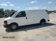 2010 Chevrolet Express Cargo z VIN 1GCZGFBA7A1112169, wystawiony jako Copart lot #61970895 z przebiegiem Nie podano mil oraz Szkoda całkowita • Salvage title. Historia ofert i sprzedaży dostępna na DreamBid. Obrazek 1.