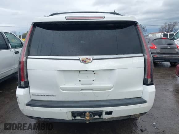 2016 Cadillac Escalade Premium Collection с VIN 1GYS4CKJ2GR473242, выставлен на аукционе IAAI как лот 41468079 с пробегом 91 664 миль миль и . История ставок и продаж доступна на DreamBid. Изображение 16.