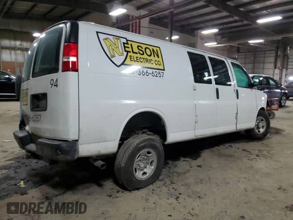 2017 Chevrolet Express Cargo с VIN 1GCZGHFG4H1123926, выставлен на аукционе Copart как лот 45306405 с пробегом Не указан миль и Списание • Salvage title. История ставок и продаж доступна на DreamBid. Изображение 3.