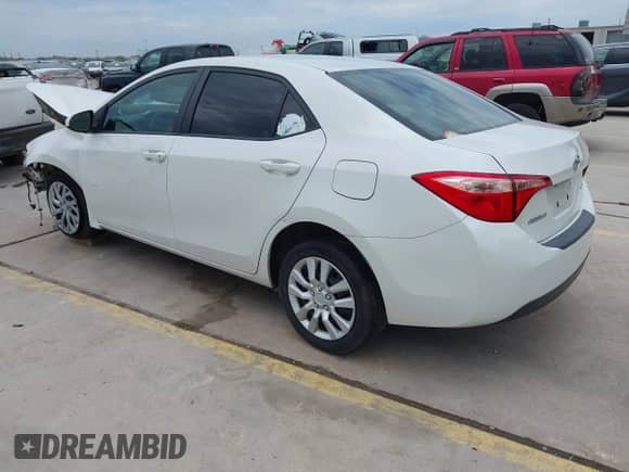 2019 Toyota Corolla L с VIN 5YFBURHE8KP888748, выставлен на аукционе IAAI как лот 42883263 с пробегом 67 278 миль миль и . История ставок и продаж доступна на DreamBid. Изображение 3.