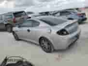 2008 Hyundai Tiburon GS с VIN KMHHM66DX8U295094, выставлен на аукционе Copart как лот 78100674 с пробегом 143 506 миль миль и Списание • Salvage title. История ставок и продаж доступна на DreamBid. Изображение 2.