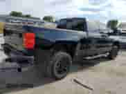 2019 Chevrolet Silverado 2500HD LTZ z VIN 1GC1KTEY5KF276415, wystawiony jako Copart lot #80150685 z przebiegiem 74 421 mil mil oraz Szkoda całkowita • Salvage title. Historia ofert i sprzedaży dostępna na DreamBid. Obrazek 3.