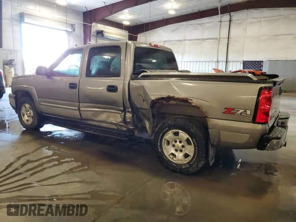 2006 Chevrolet Silverado 1500 LT3 z VIN 2GCEK13Z661350519, wystawiony jako Copart lot #69221295 z przebiegiem 178 959 mil mil oraz Szkoda całkowita • Salvage title. Historia ofert i sprzedaży dostępna na DreamBid. Obrazek 2.