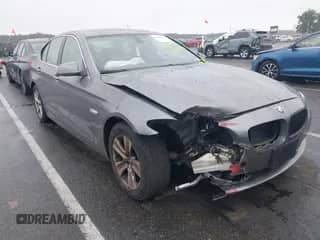 2012 BMW 5 Series 528i с VIN WBAXG5C52CDX06475, выставлен на аукционе IAAI как лот 42440525 с пробегом 124 496 миль миль и . История ставок и продаж доступна на DreamBid. Изображение 1.