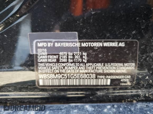 2016 BMW M3 с VIN WBS8M9C51G5E68038, выставлен на аукционе Copart как лот 53272435 с пробегом Не указан миль и Списание • Salvage title. История ставок и продаж доступна на DreamBid. Изображение 12.