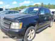 2008 Chevrolet Avalanche 2LT с VIN 3GNFK12398G234279, выставлен на аукционе IAAI как лот 43233108 с пробегом 264 686 миль миль и . История ставок и продаж доступна на DreamBid. Изображение 2.