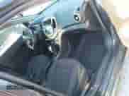 2017 Chevrolet Sonic LT z VIN 1G1JD6SB9H4124498, wystawiony jako IAAI lot #42655663 z przebiegiem 66 190 mil mil oraz . Historia ofert i sprzedaży dostępna na DreamBid. Obrazek 5.