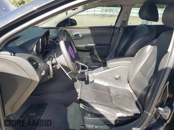 2012 Chevrolet Malibu LTZ 1LZ z VIN 1G1ZE5E07CF251932, wystawiony jako Copart lot #90503455 z przebiegiem 80 535 mil mil oraz Czysty tytuł • Clean title. Historia ofert i sprzedaży dostępna na DreamBid. Obrazek 7.