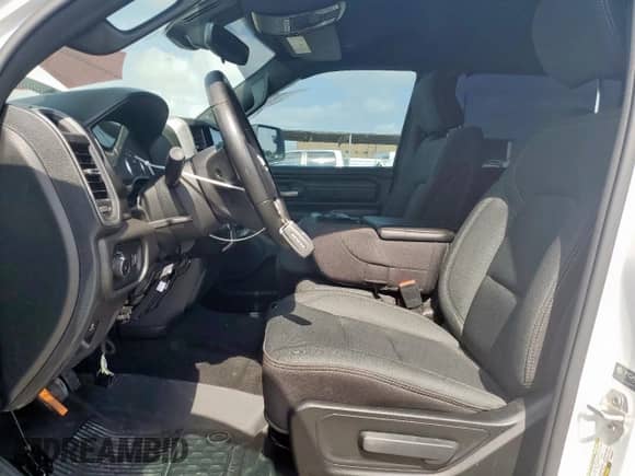 2025 Ram 1500 Tradesman with VIN 1C6RRFGG6SN543501, listed as a Copart auction lot 61486845 with 9,729 mi miles and Salvage title. Bid and sale history available at DreamBid. Image 7.