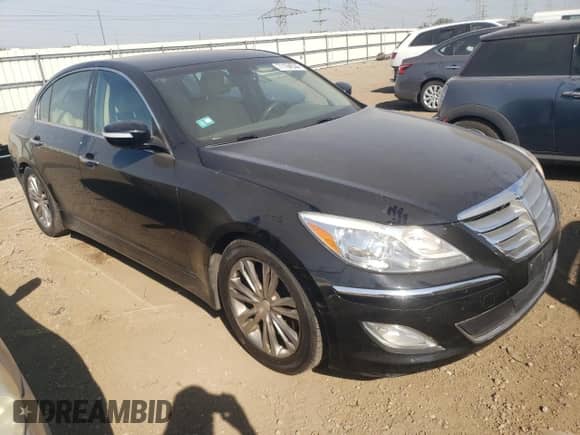 2013 Hyundai Genesis 3.8L with VIN KMHGC4DD2DU233687, listed as a Copart auction lot 71104534 with 218,577 mi miles and Salvage title. Bid and sale history available at DreamBid. Image 4.