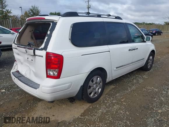 2008 Hyundai Entourage GLS с VIN KNDMC233686052123, выставлен на аукционе IAAI как лот 43429550 с пробегом 282 601 миль миль и . История ставок и продаж доступна на DreamBid. Изображение 4.