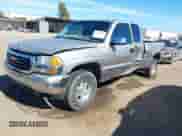 2002 GMC Sierra 1500 SLE z VIN 2GTEK19T121357441, wystawiony jako IAAI lot #42769835 z przebiegiem 214 966 mil mil oraz . Historia ofert i sprzedaży dostępna na DreamBid. Obrazek 2.