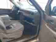 2007 Chevrolet Suburban LT with VIN 1GNFC16087J402939, listed as a IAAI auction lot 42725660 with 193,325 mi miles and . Bid and sale history available at DreamBid. Image 5.