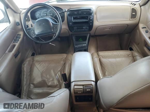 1998 Ford Explorer XLT с VIN 1FMZU35P9WZC18148, выставлен на аукционе Copart как лот 50892185 с пробегом 203 390 миль миль и Списание • Salvage title. История ставок и продаж доступна на DreamBid. Изображение 8.