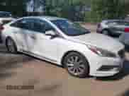 2015 Hyundai Sonata Limited z VIN 5NPE34AF1FH031292, wystawiony jako IAAI lot #42585574 z przebiegiem 204 466 mil mil oraz . Historia ofert i sprzedaży dostępna na DreamBid. Obrazek 1.