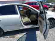 2010 Hyundai Sonata Limited с VIN 5NPEU4AF1AH654773, выставлен на аукционе IAAI как лот 42960456 с пробегом 173 314 миль миль и . История ставок и продаж доступна на DreamBid. Изображение 5.