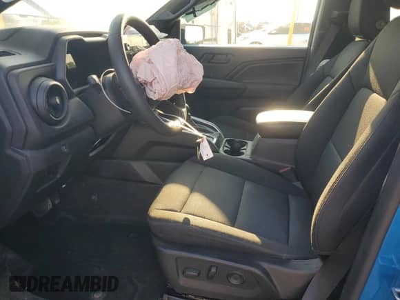 2024 Chevrolet Colorado 4WD Trail Boss with VIN 1GCPTEEK1R1204990, listed as a Copart auction lot 68154935 with 34,995 mi miles and Salvage title. Bid and sale history available at DreamBid. Image 7.
