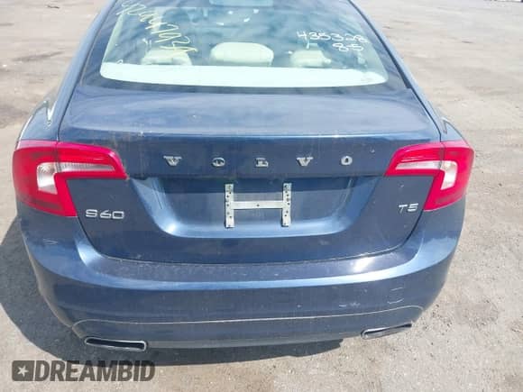 2015 Volvo S60 T5 Drive-E Premier with VIN YV140MFK9F1353755, listed as a IAAI auction lot 42947939 with 84,531 mi miles and . Bid and sale history available at DreamBid. Image 17.