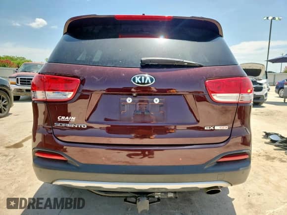 2017 Kia Sorento EX с VIN 5XYPHDA1XHG277458, выставлен на аукционе Copart как лот 65332865 с пробегом 106 682 миль миль и Списание • Salvage title. История ставок и продаж доступна на DreamBid. Изображение 6.